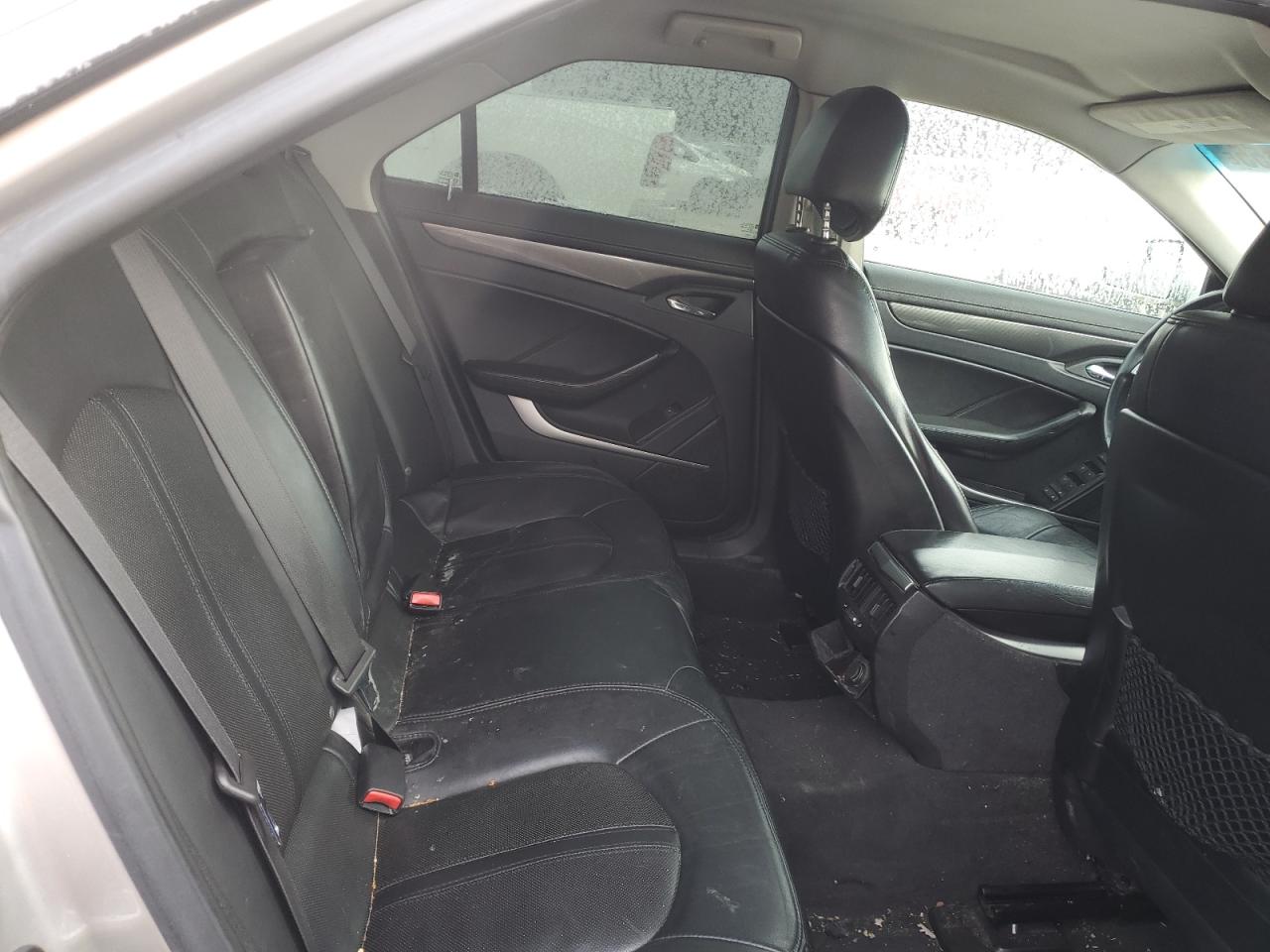 2008 Cadillac CTS - Image 10