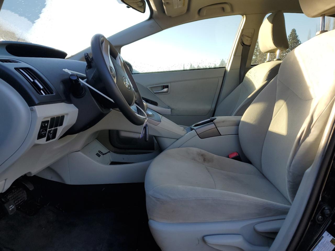 2013 Toyota Prius - Image 7