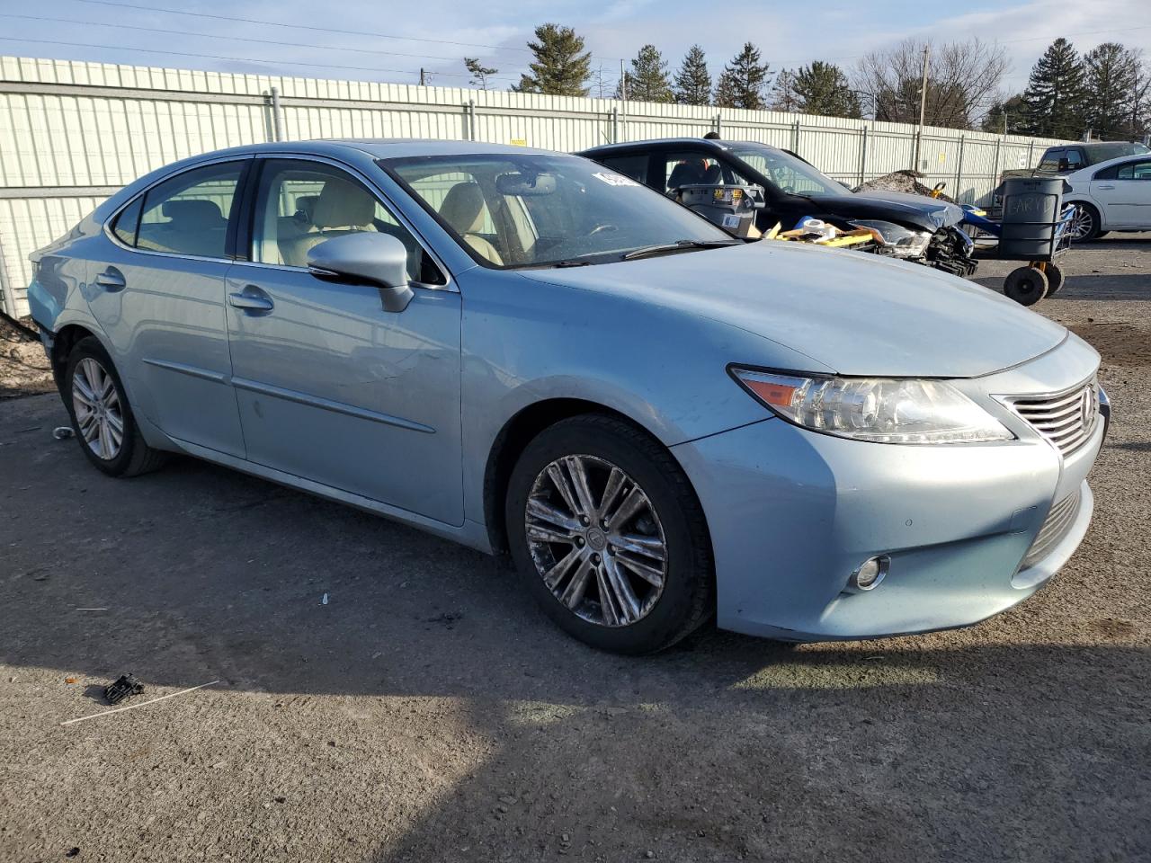 2014 Lexus ES - Image 4