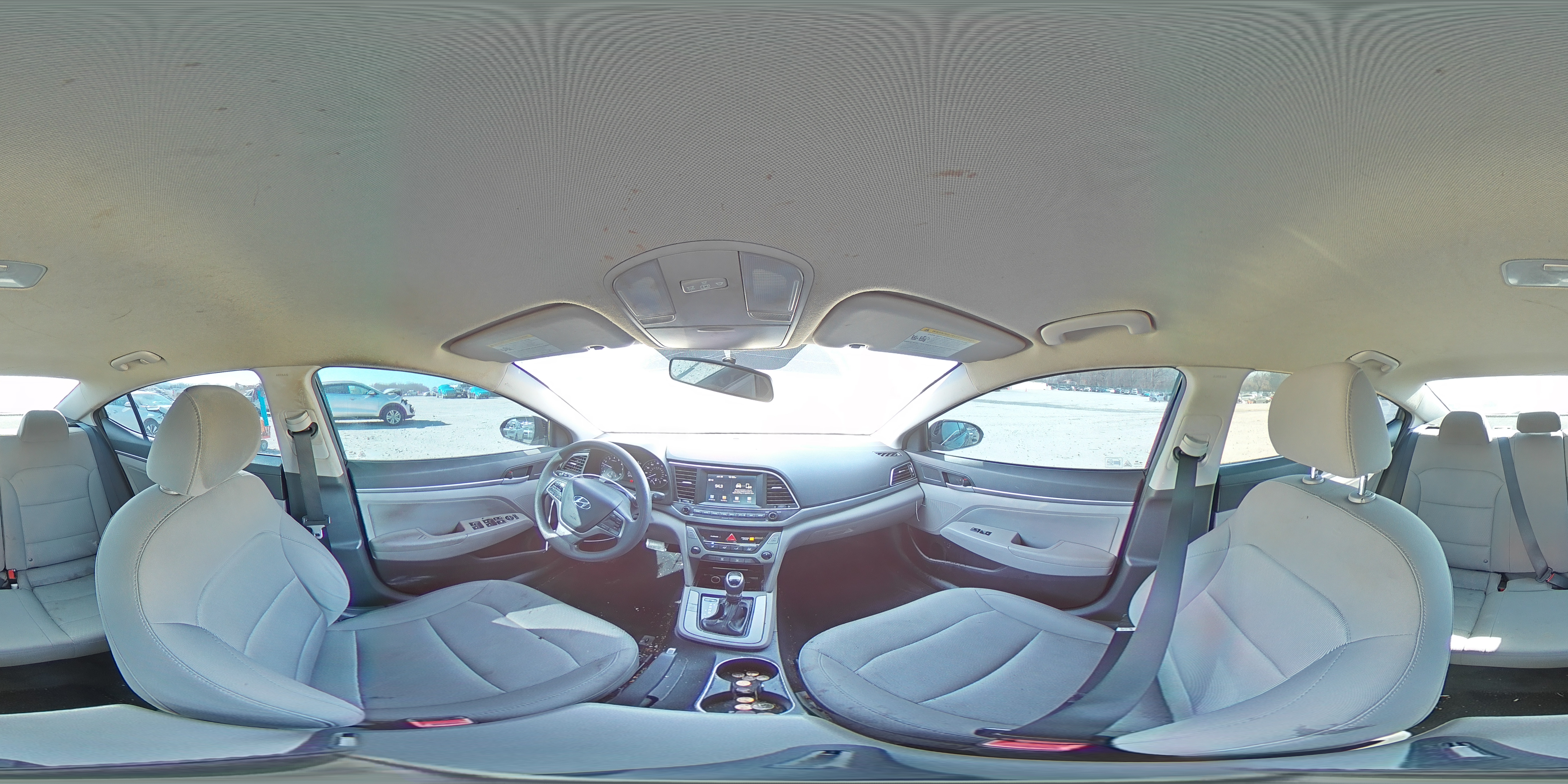 2017 Hyundai Elantra - Image 12