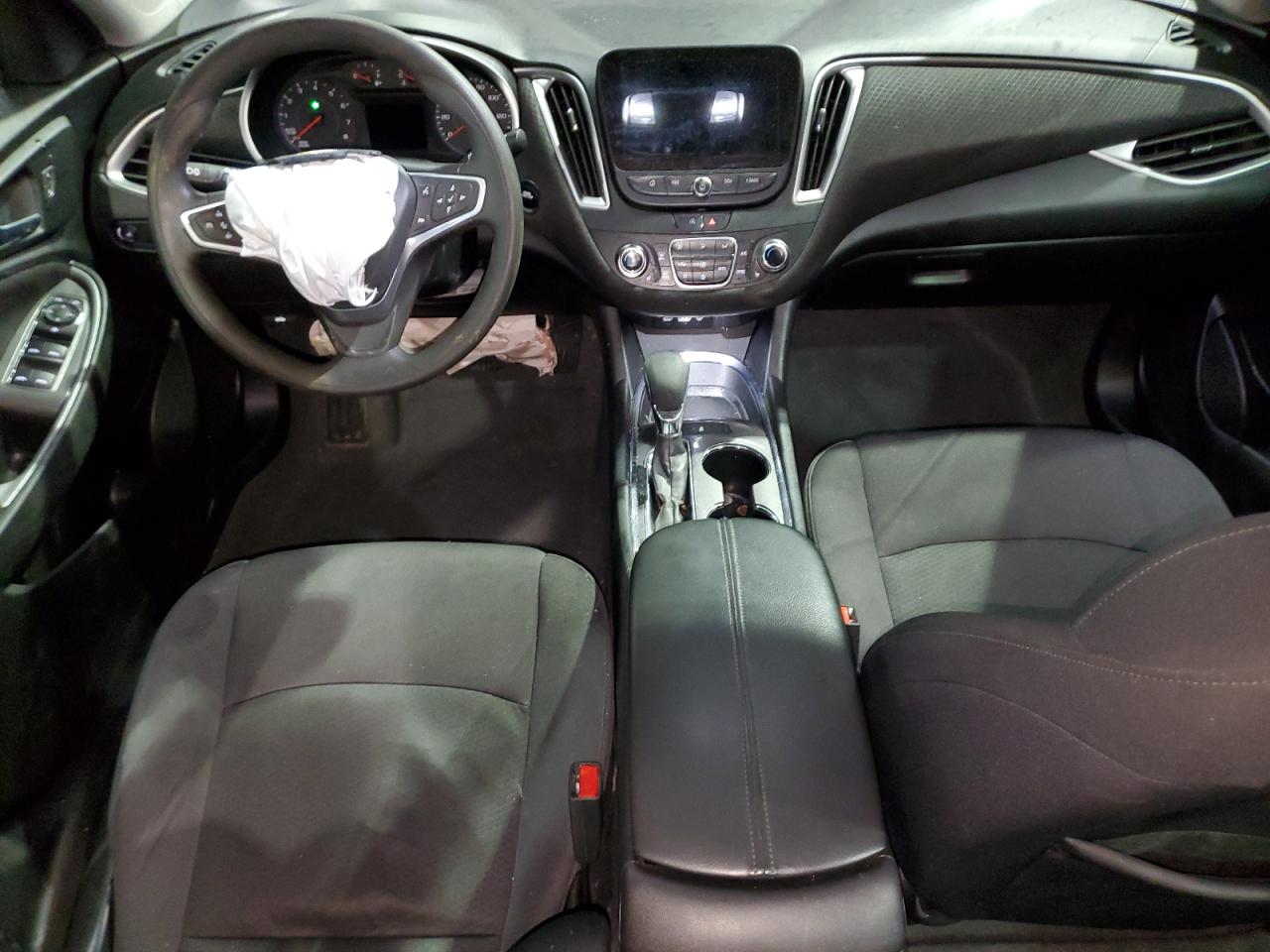 2023 Chevrolet Malibu - Image 8