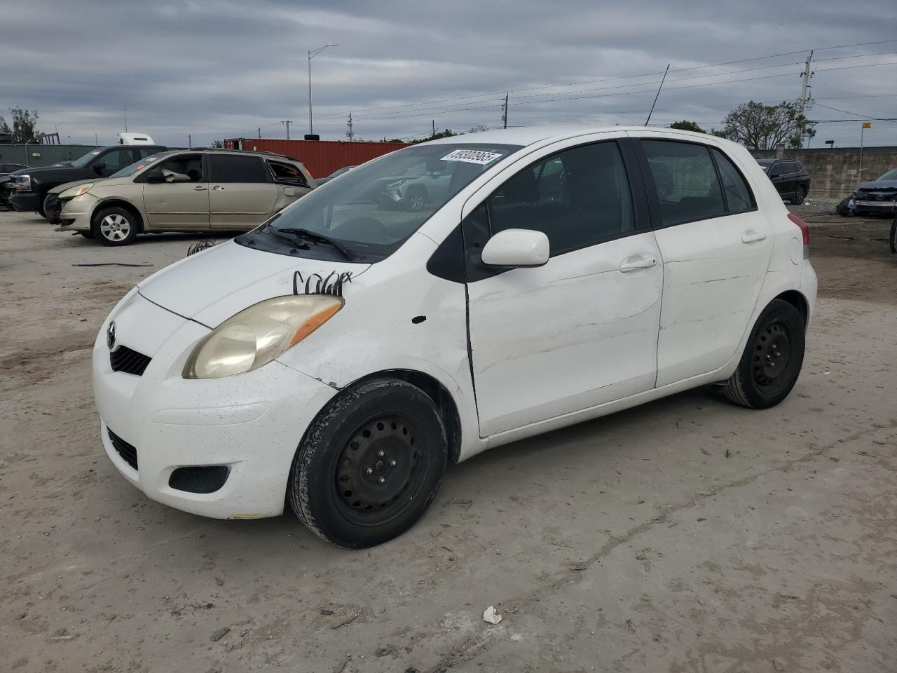 2010 Toyota Yaris - Image 1