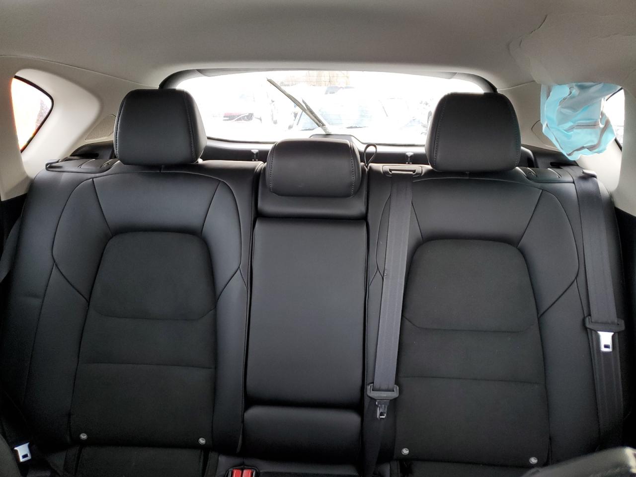 2017 Mazda CX-5 - Image 10