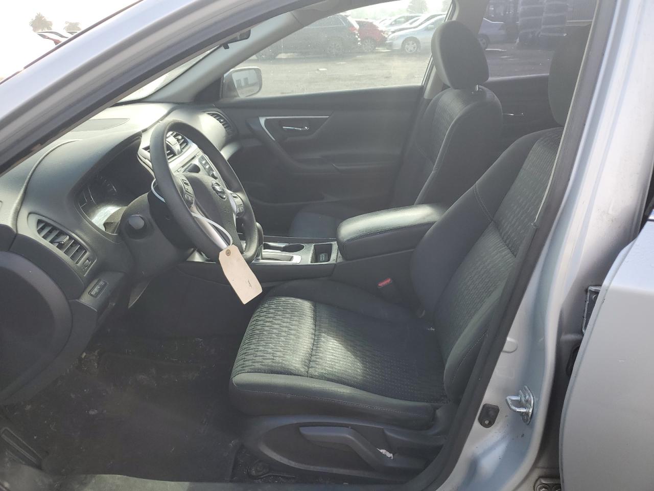 2016 Nissan Altima - Image 7