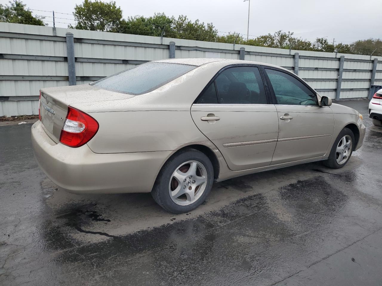 2003 Toyota Camry - Image 3