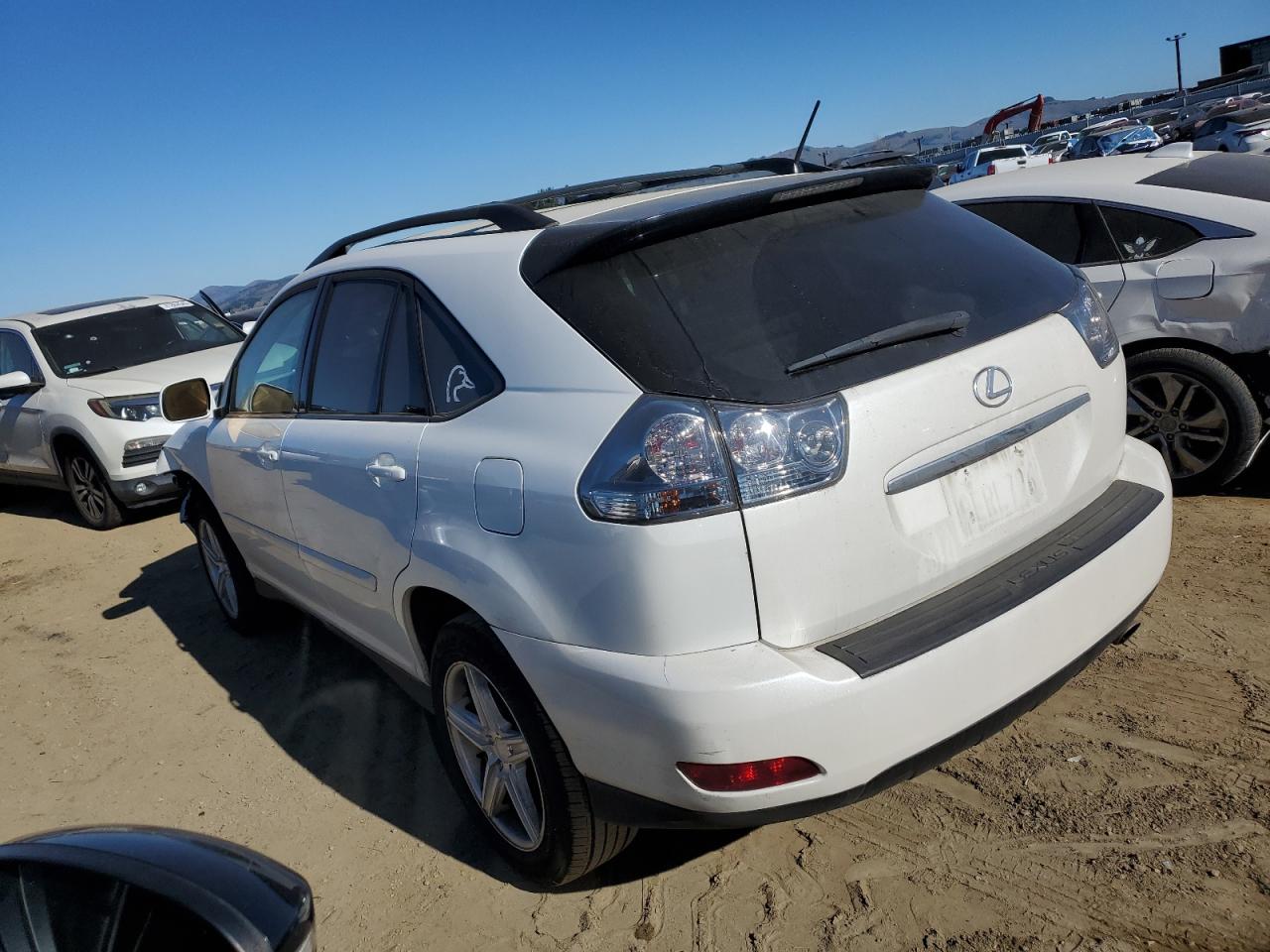 2005 Lexus RX - Image 2