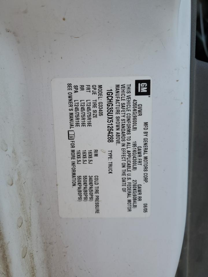 2005 Chevrolet Express - Image 14