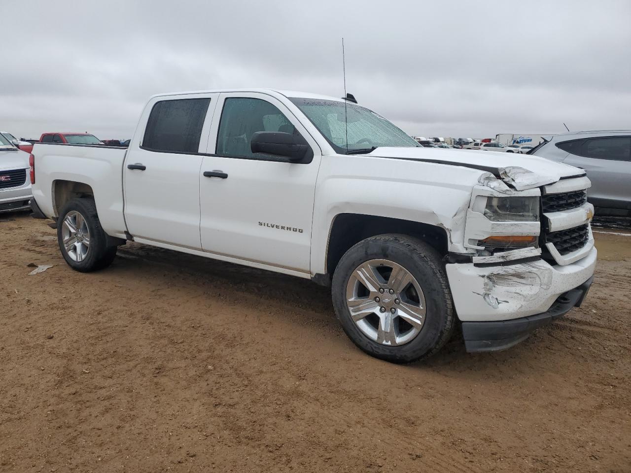 2018 Chevrolet Silverado - Image 4
