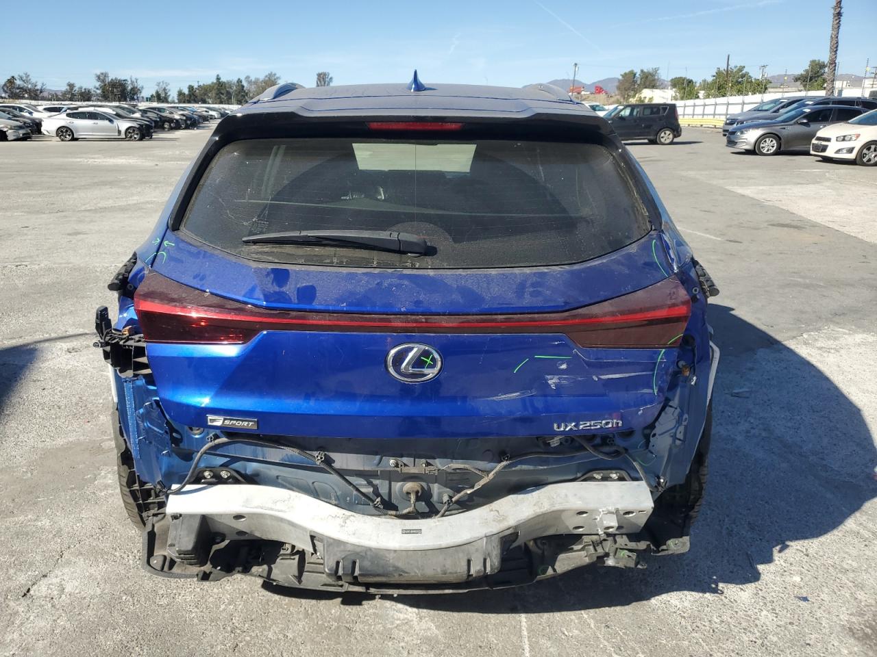 2021 Lexus UX - Image 6