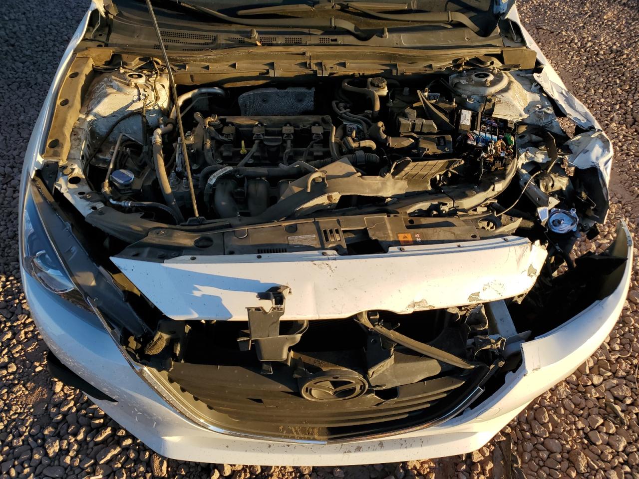 2016 Mazda 3 - Image 11