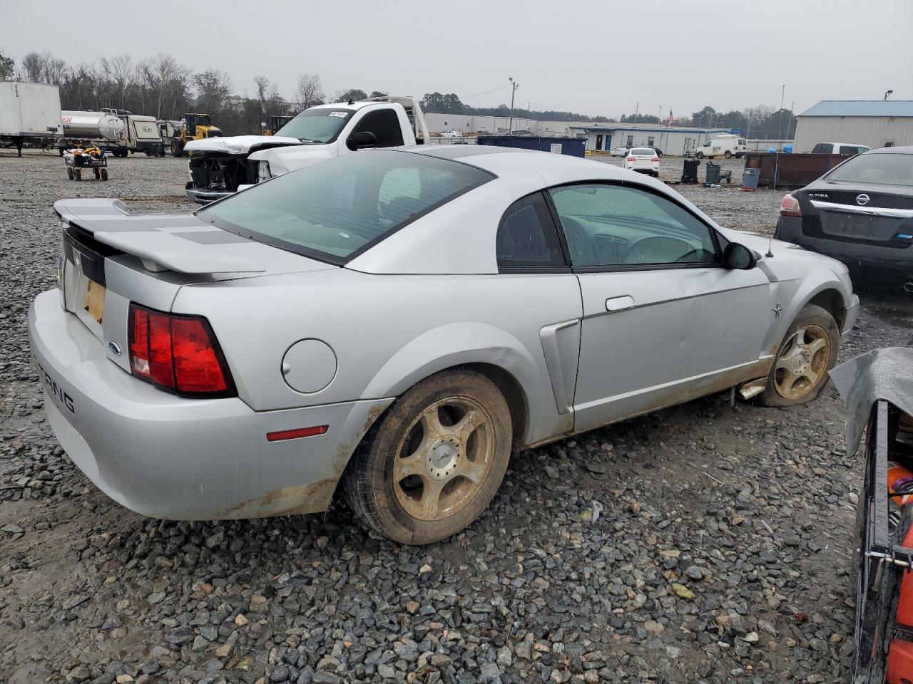 2003 Ford Mustang - Image 3