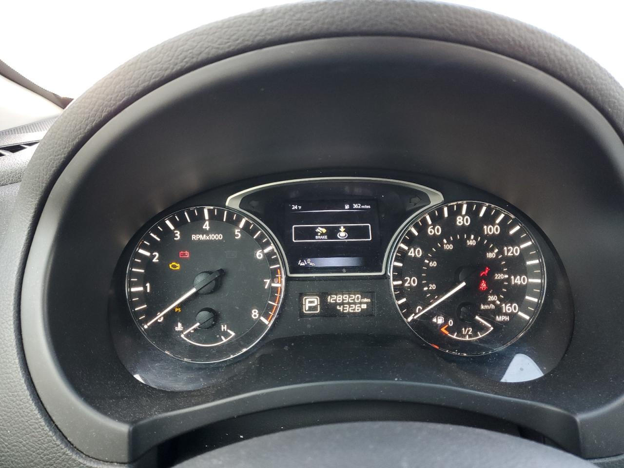2015 Nissan Altima - Image 9