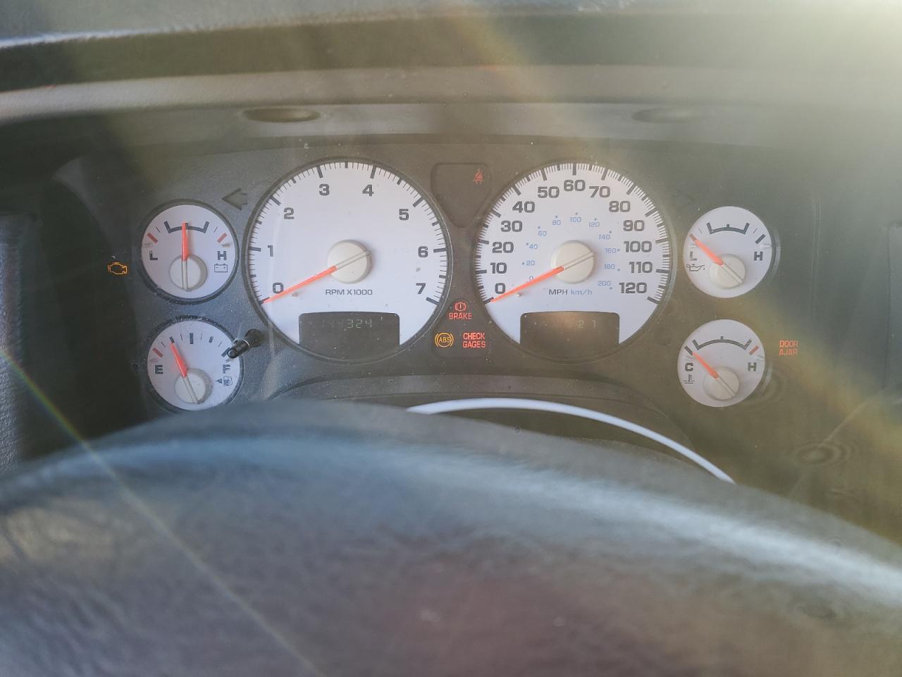 2003 Dodge RAM - Image 9