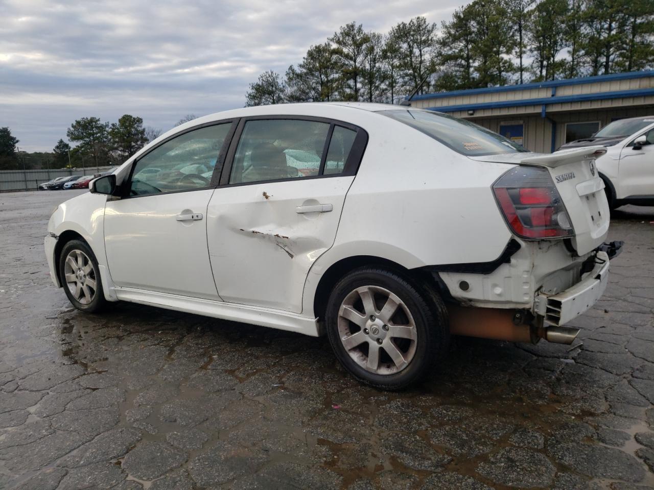 2010 Nissan Sentra - Image 2