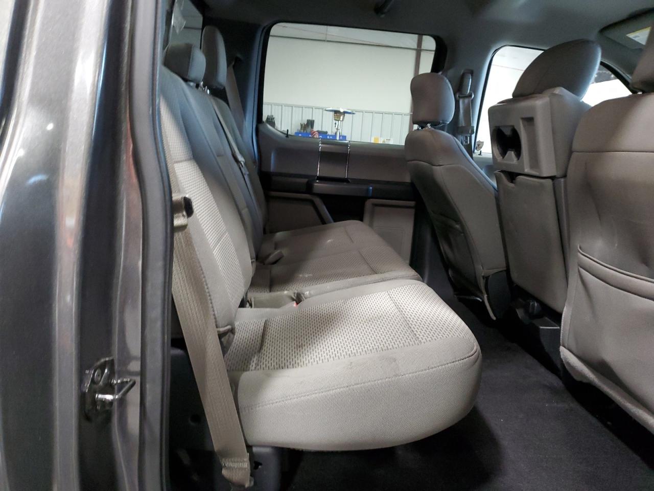 2016 Ford F-150 - Image 10