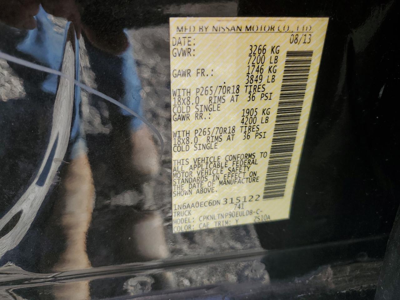 2013 Nissan Titan - Image 12