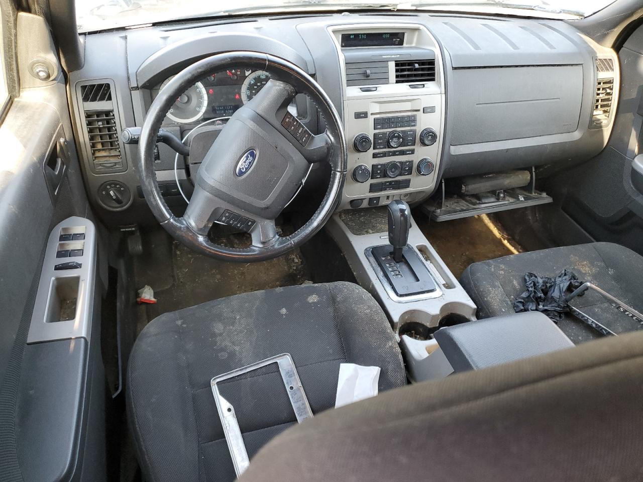 2010 Ford Escape - Image 8