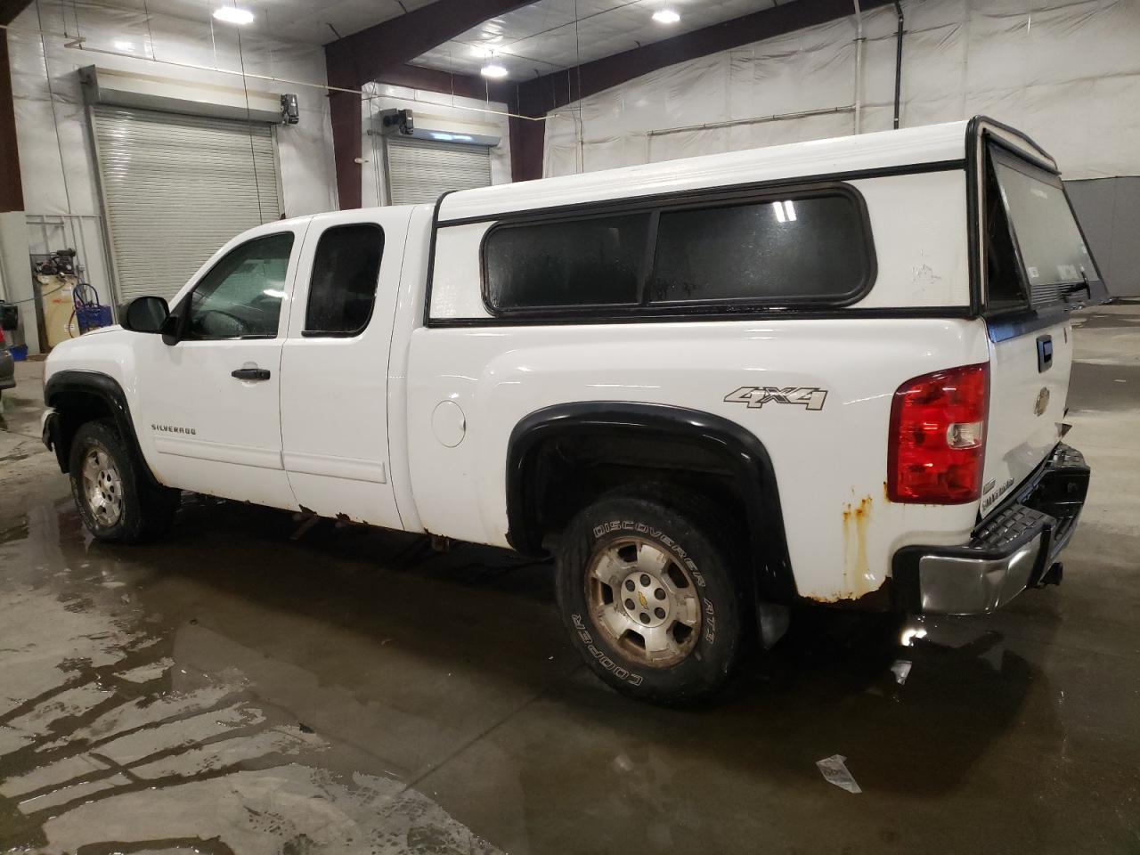 2011 Chevrolet Silverado - Image 2