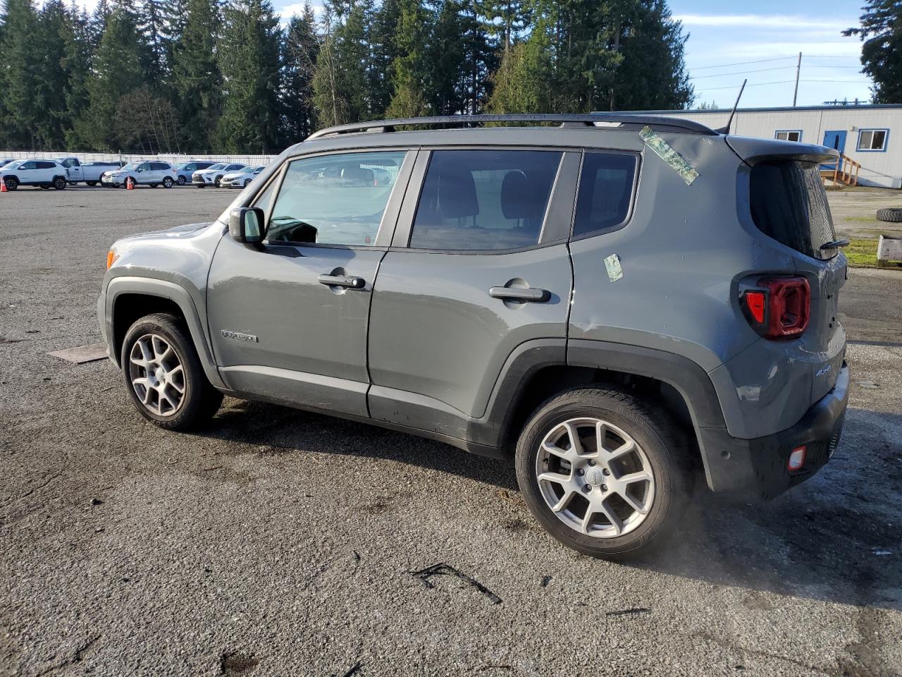 VIN ZACNJDB16MPN29515 2021 JEEP RENEGADE no.2