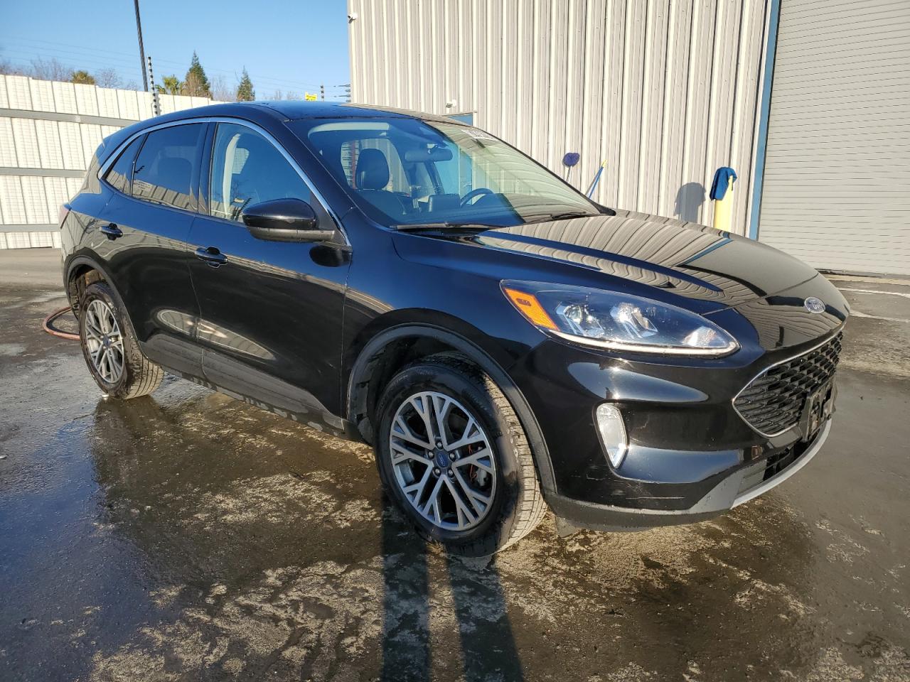 2022 Ford Escape - Image 4