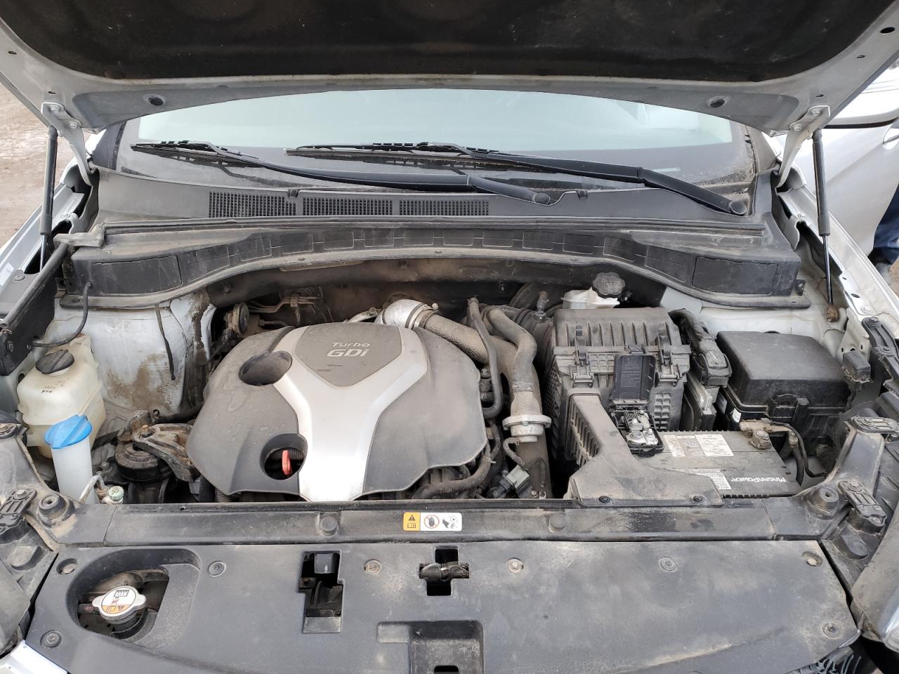 2014 Hyundai Santa Fe - Image 12