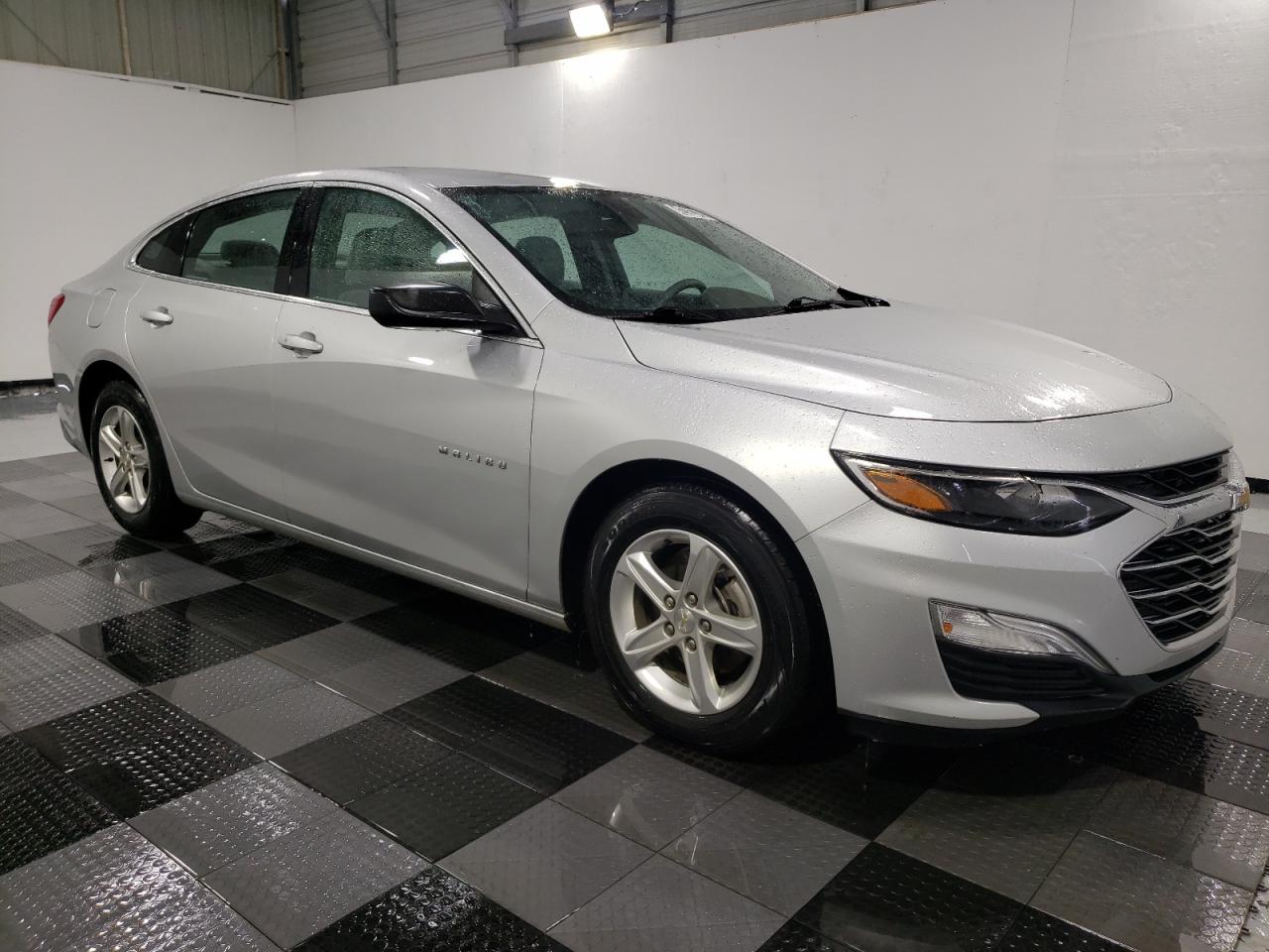 2020 Chevrolet Malibu - Image 4