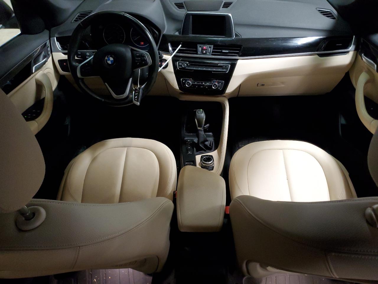 2017 BMW X1 - Image 8