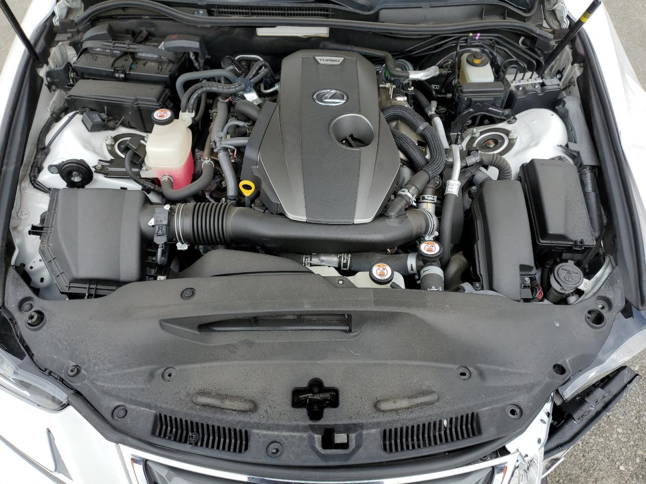 2019 Lexus IS - Image 11