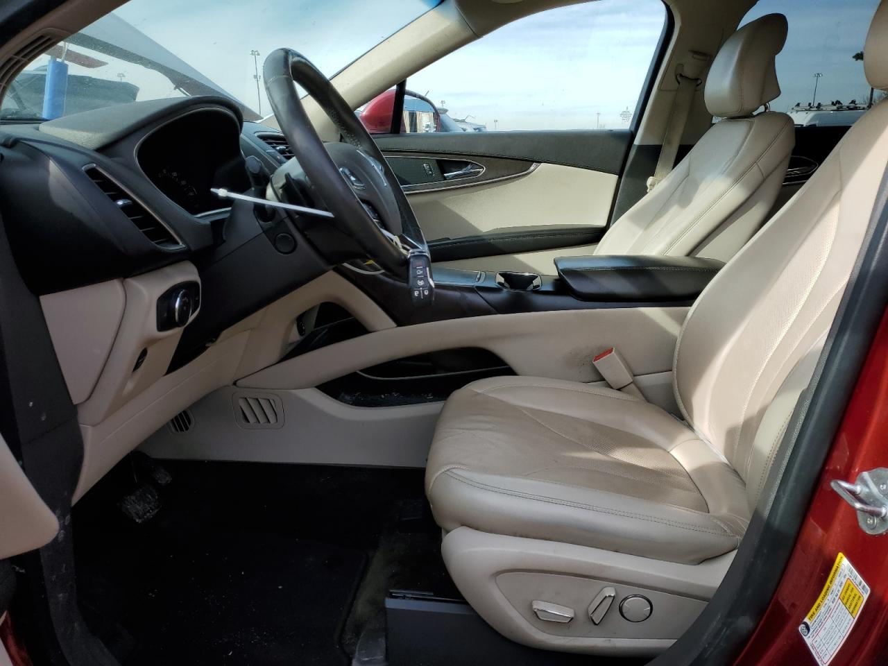 2017 Lincoln MKX - Image 7