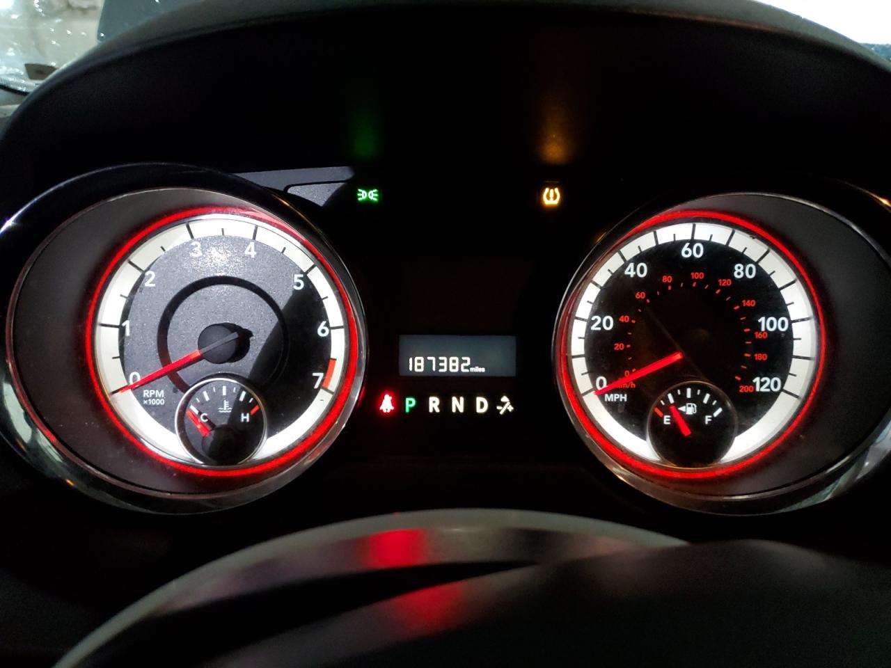 2016 Dodge Caravan - Image 9