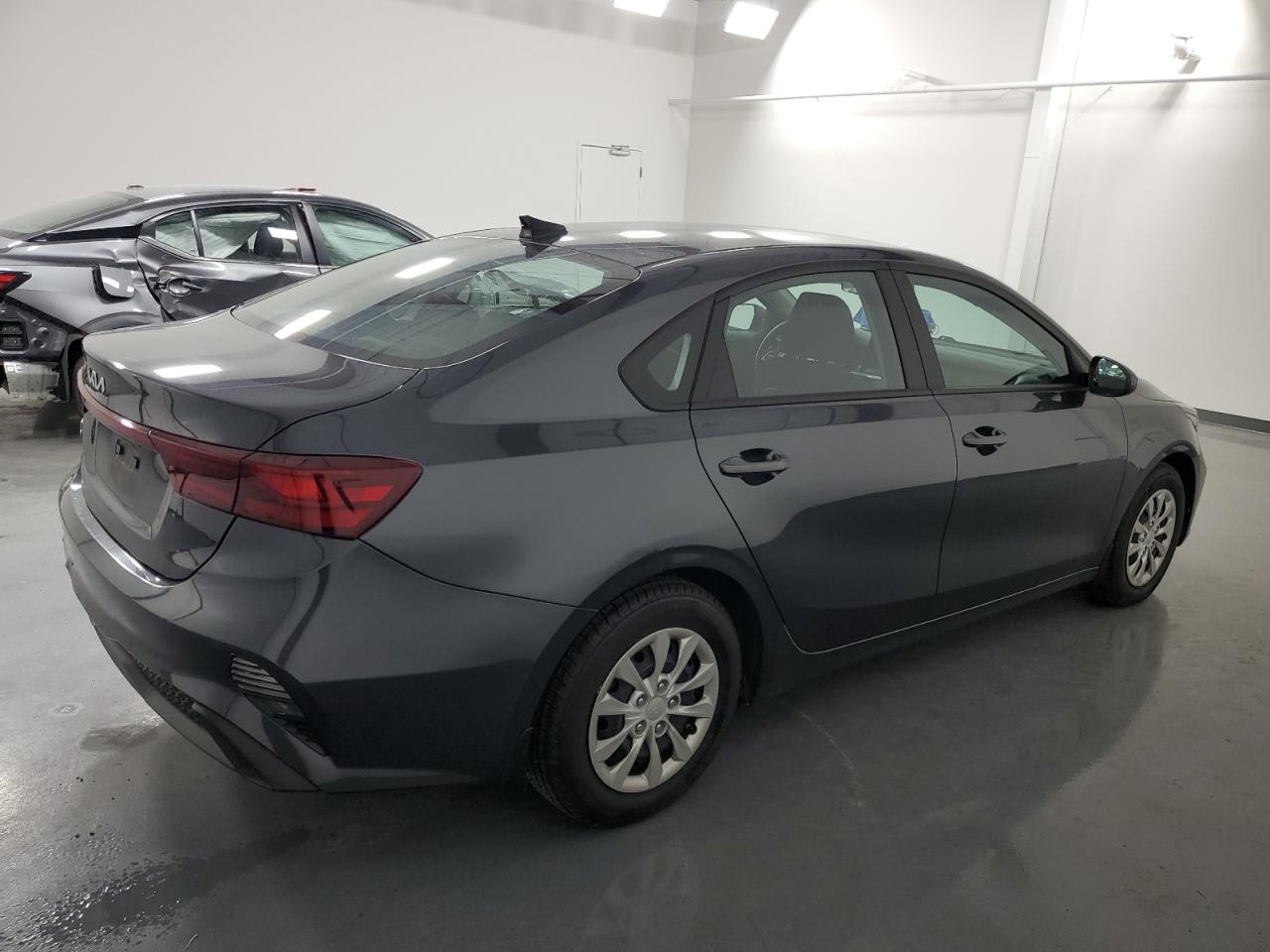 2022 Kia Forte - Image 3