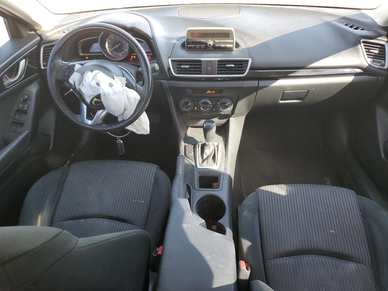 2014 Mazda 3 - Image 8