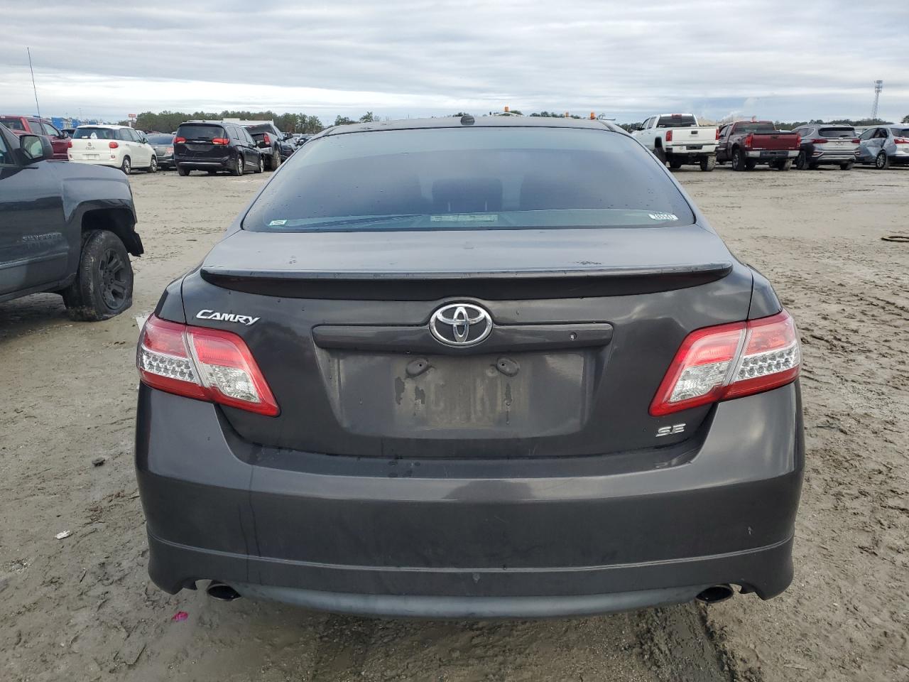 2011 Toyota Camry - Image 6