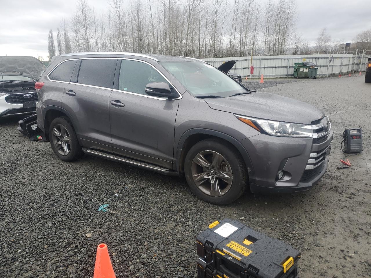 2018 Toyota Highlander - Image 4