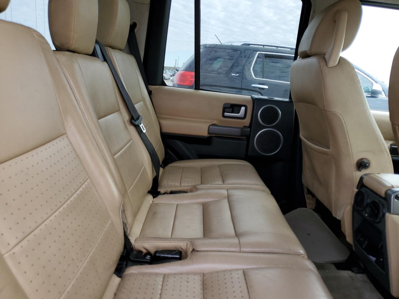 2007 Land Rover LR3 - Image 10