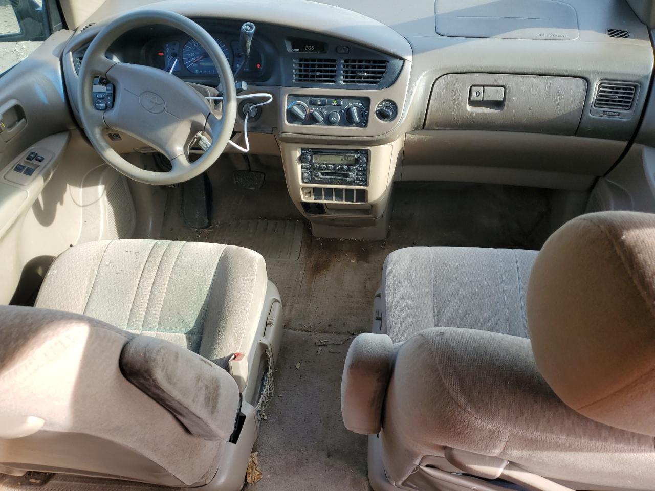 2003 Toyota Sienna - Image 8