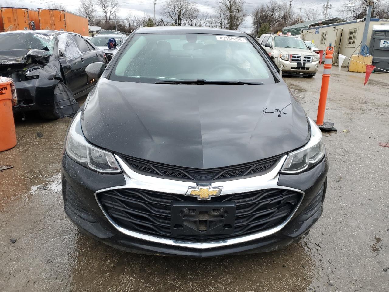 2019 Chevrolet Cruze - Image 5