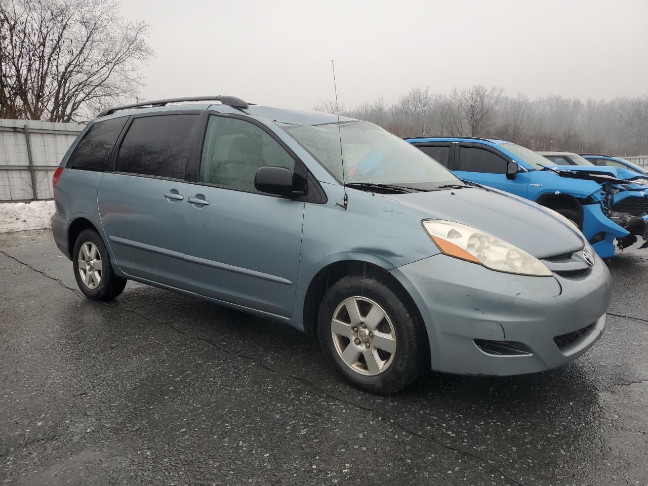 2008 Toyota Sienna - Image 4
