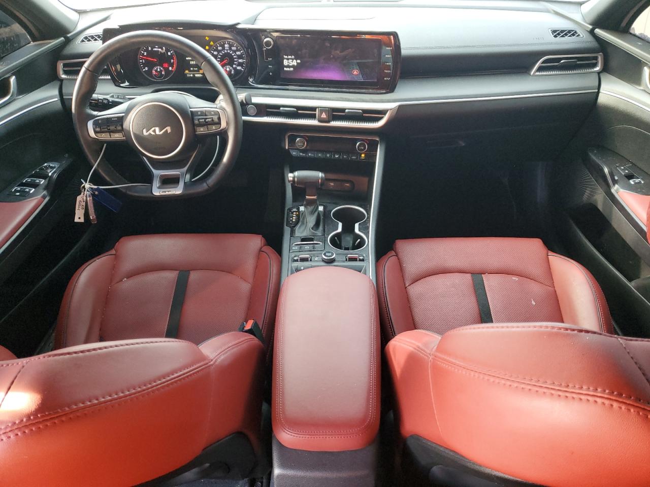 2024 Kia K5 - Image 8