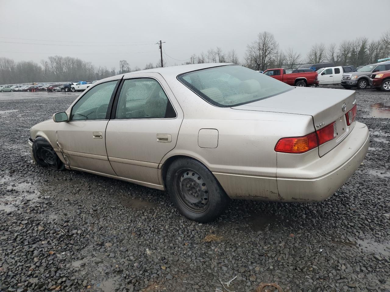2001 Toyota Camry - Image 2