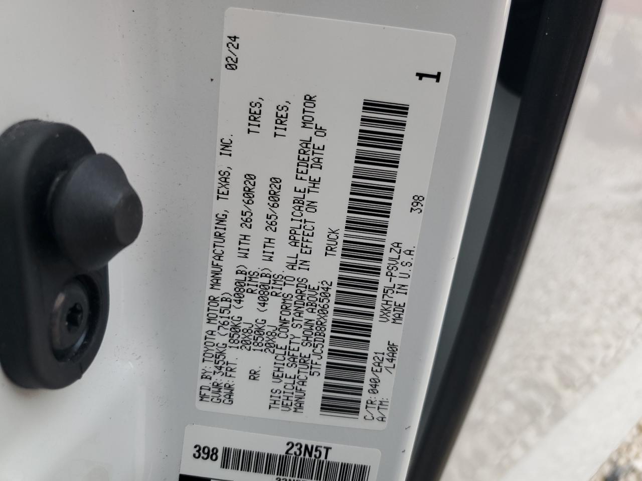5TFJC5DB8RX065042 TOYOTA TUNDRA 2024