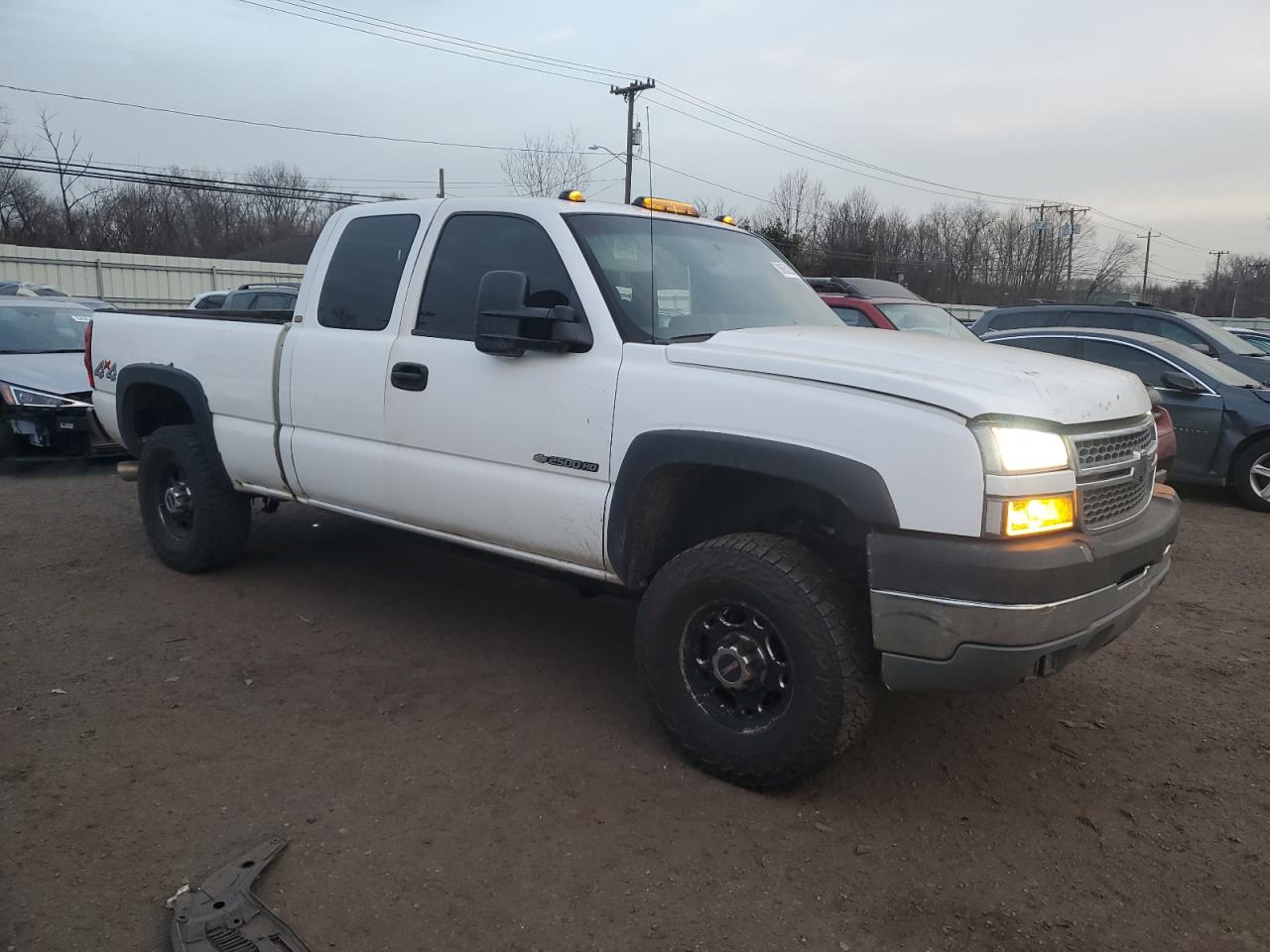 2005 Chevrolet Silverado - Image 4