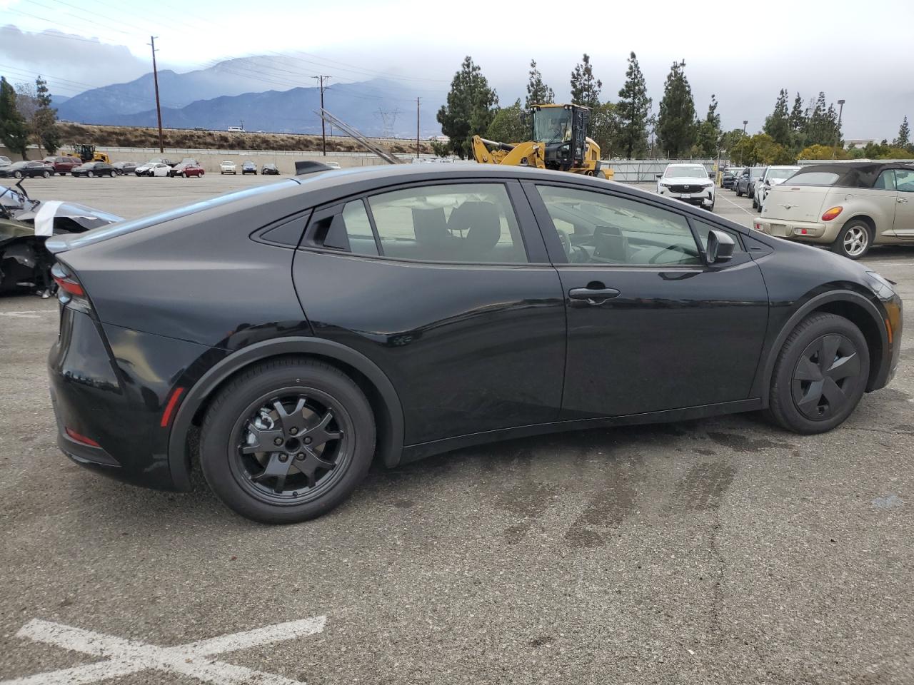 2024 Toyota Prius - Image 3