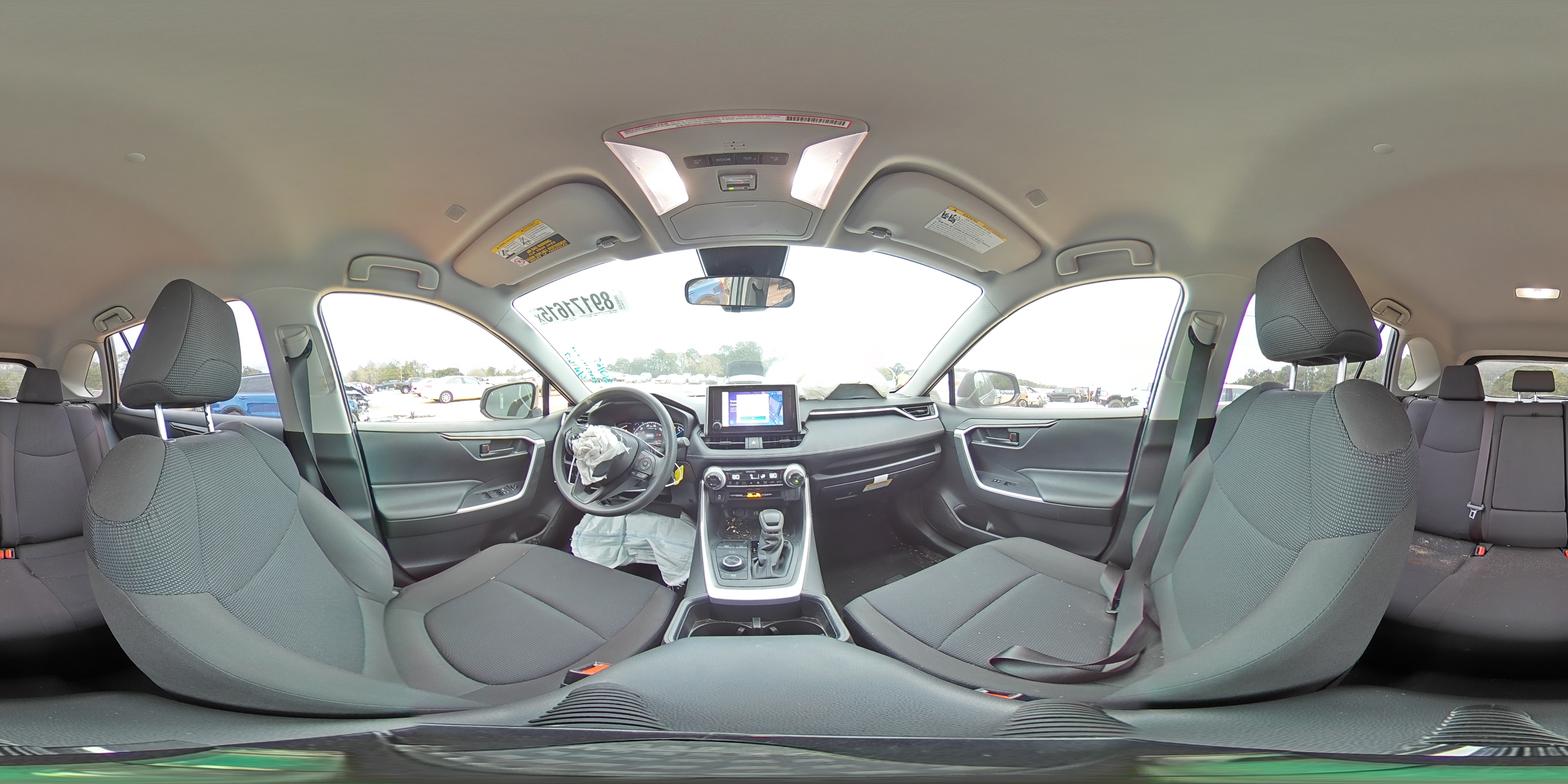 2023 Toyota RAV 4 - Image 13