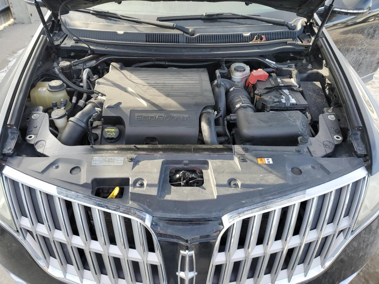 2010 Lincoln MKT - Image 13
