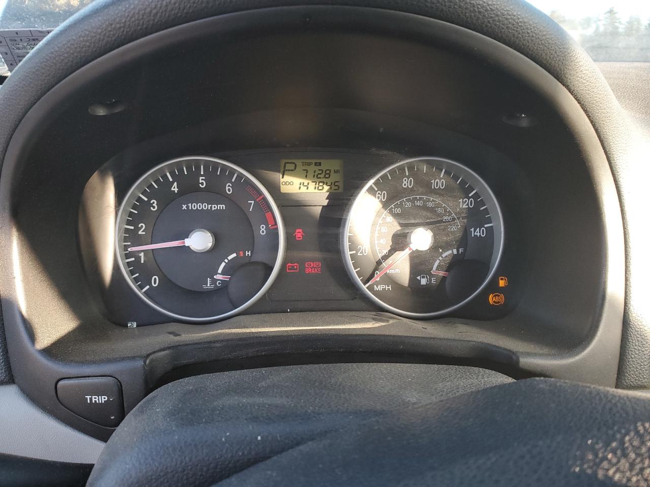 2007 Hyundai Accent - Image 9