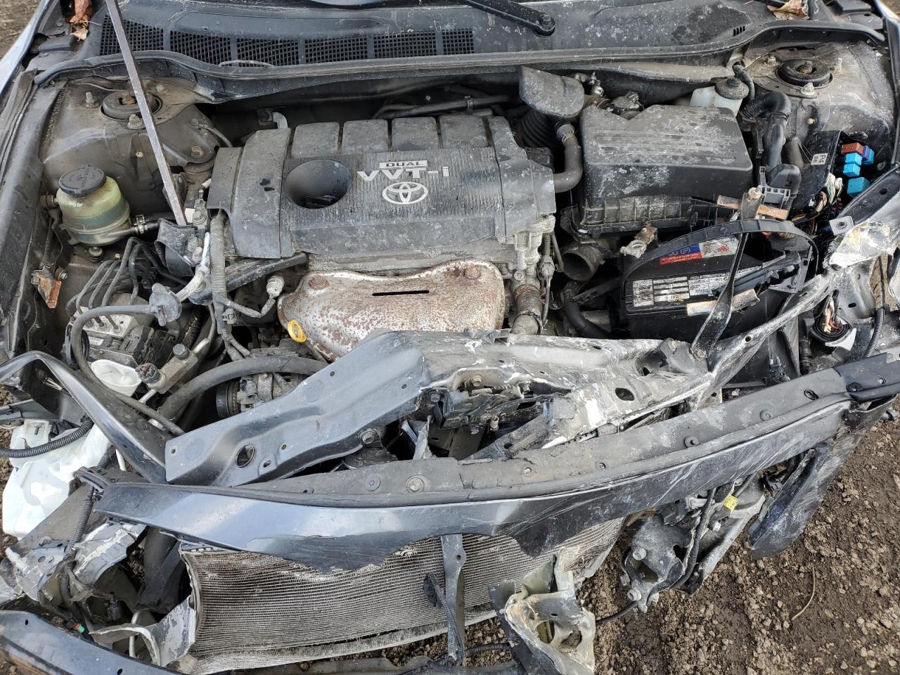 2010 Toyota Camry - Image 11