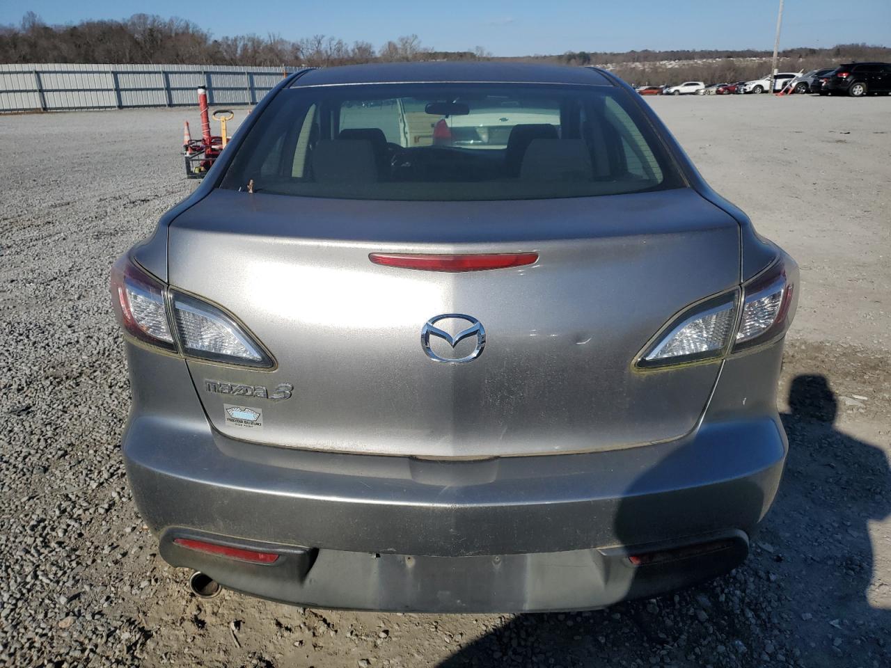 2010 Mazda 3 - Image 6
