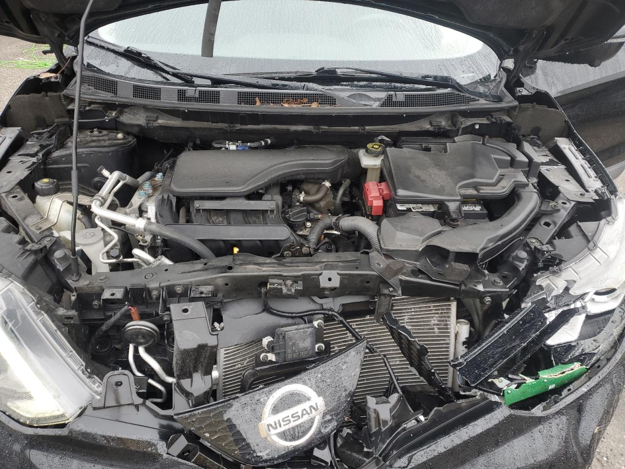 2018 Nissan Rogue - Image 12