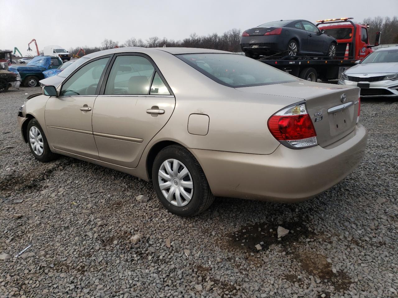 2005 Toyota Camry - Image 2